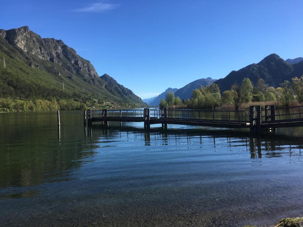 Casa Carla, Bis 4 Personen, Garten, Balkon Mit Blick Auf Den See Und Die Berge Crone Exteriör bild