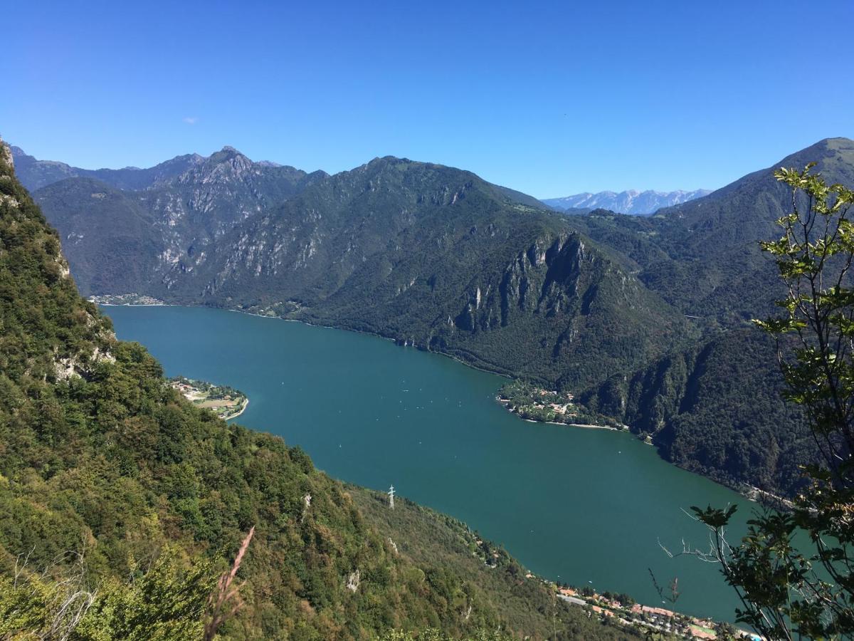 Casa Carla, Bis 4 Personen, Garten, Balkon Mit Blick Auf Den See Und Die Berge Crone Exteriör bild