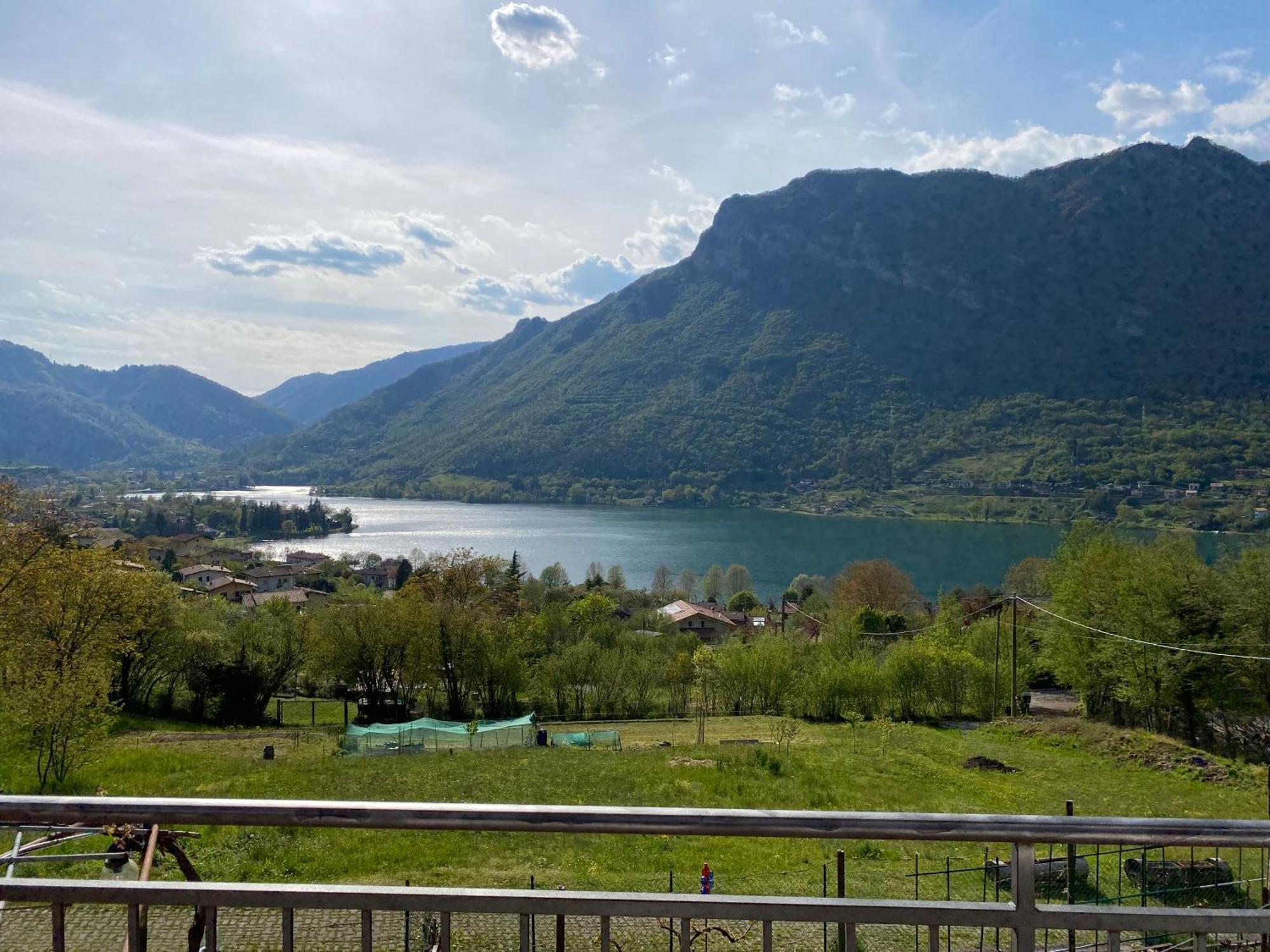 Casa Carla, Bis 4 Personen, Garten, Balkon Mit Blick Auf Den See Und Die Berge Crone Exteriör bild
