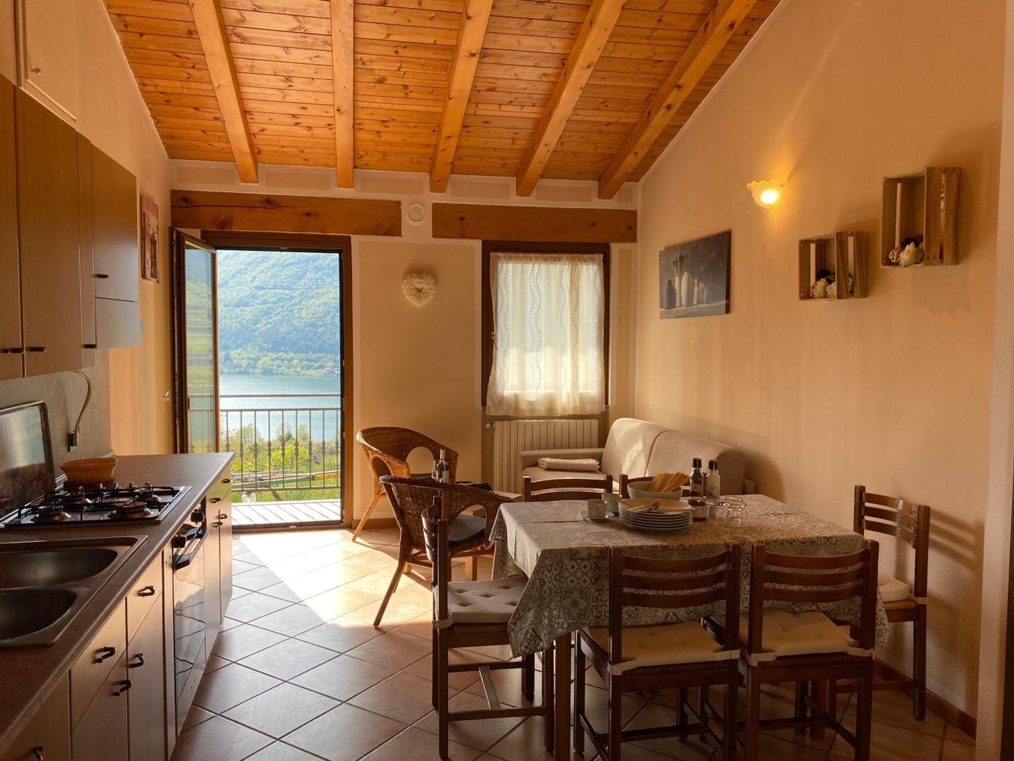 Casa Carla, Bis 4 Personen, Garten, Balkon Mit Blick Auf Den See Und Die Berge Crone Exteriör bild